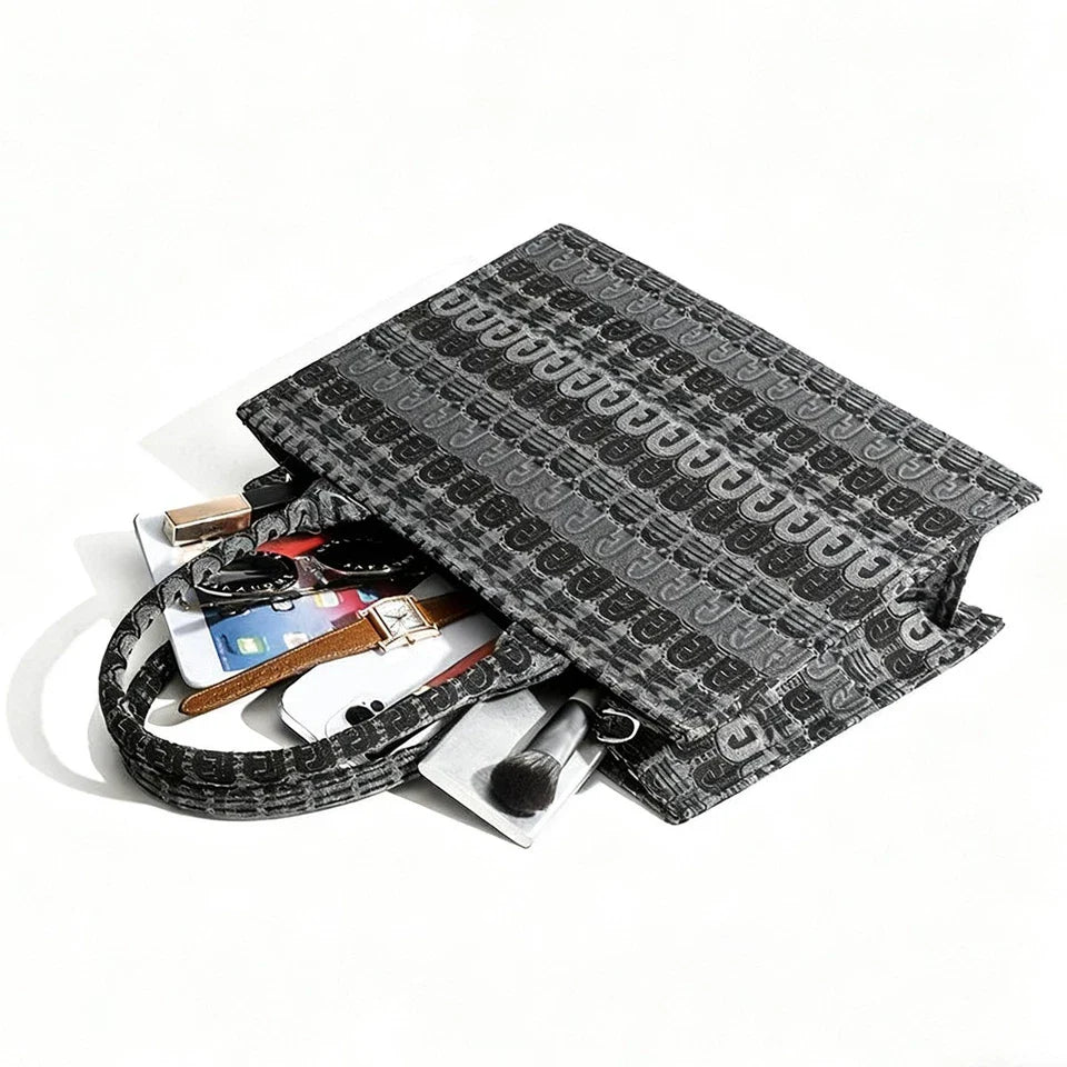 Stylish & Versatile Women’s Tote Bag